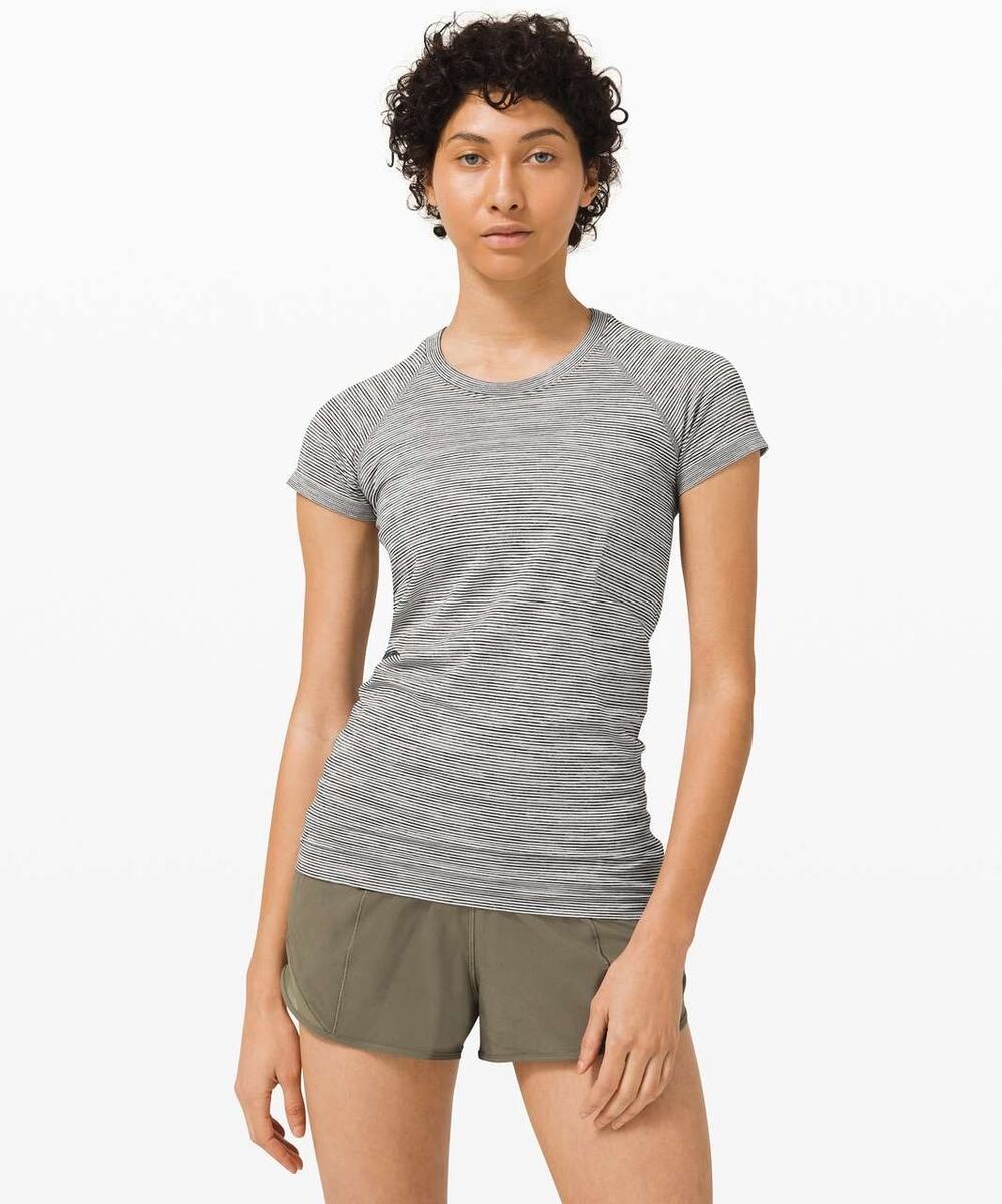 Lululemon Sz 10 Swiftly Tech Short Sleeve 2.0
White Black Heathered Stripe